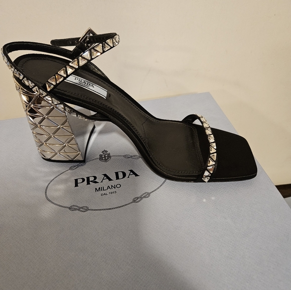 PRADA crystal-embellished Block Heel sandals SIZE 39 - Picture 5 of 8